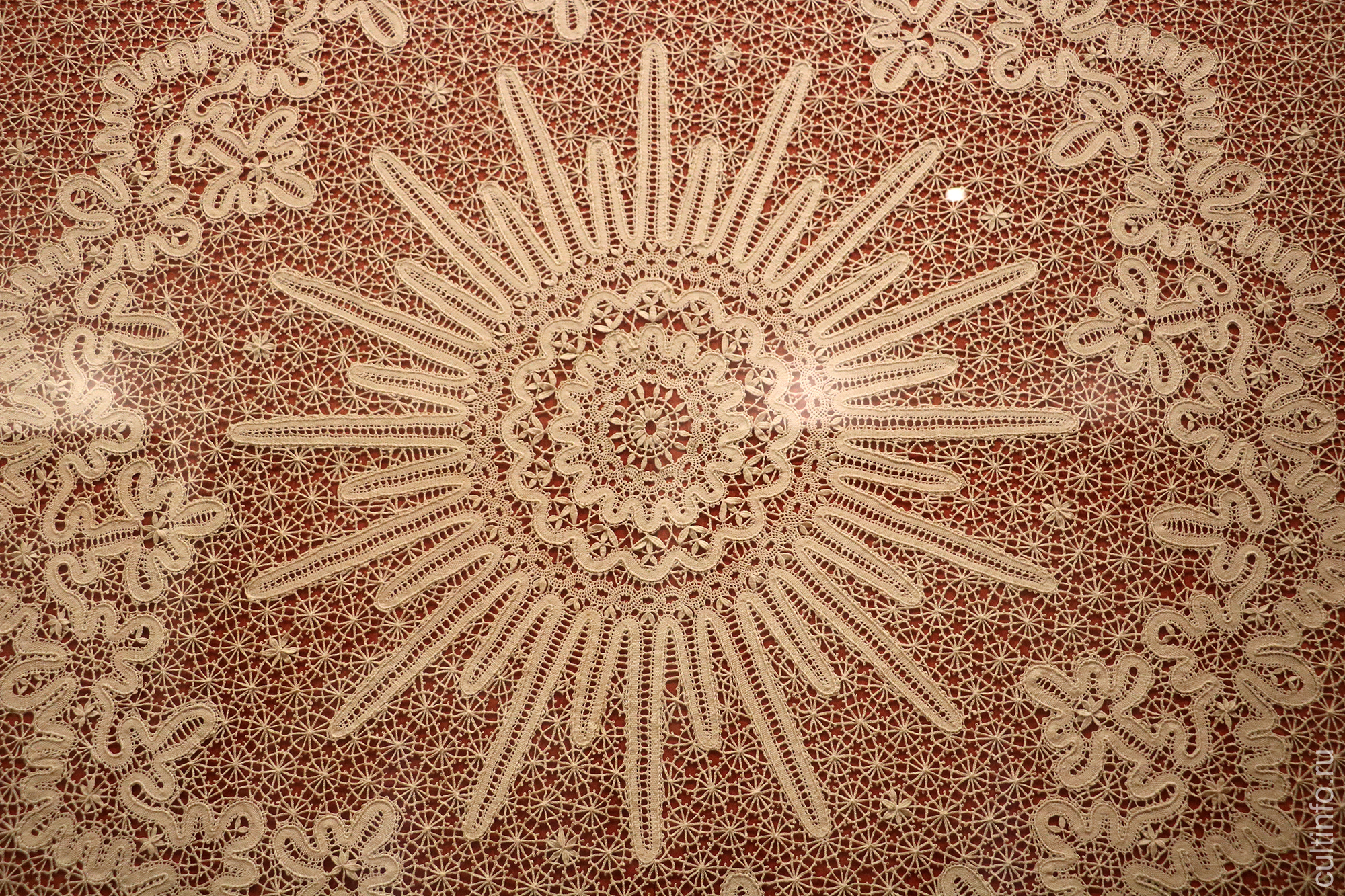 Скатерть «Северное сияние». Фрагмент